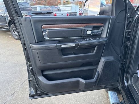 Used 2018 RAM 3500 Laramie image 17