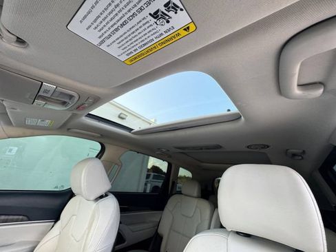 Used 2024 Kia Telluride SX FWD image 27