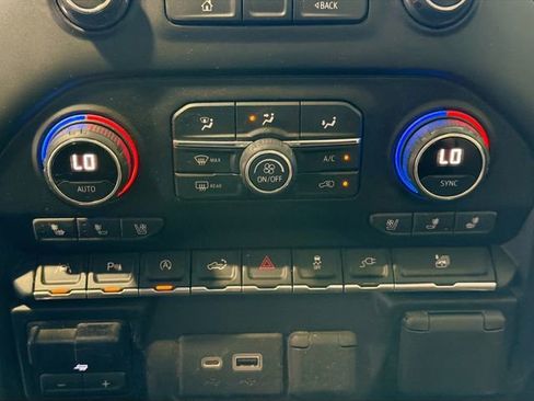 Used 2020 Chevrolet Silverado 1500 High Country AWD/4WD image 13