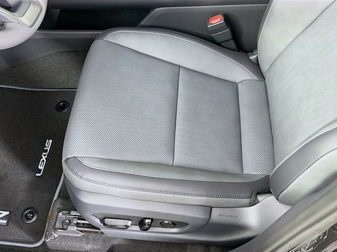 Used 2026 Lexus RZ 450e AWD w/ Cold Area Package image 20