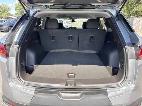 Used 2025 Chevrolet Blazer LT image 25