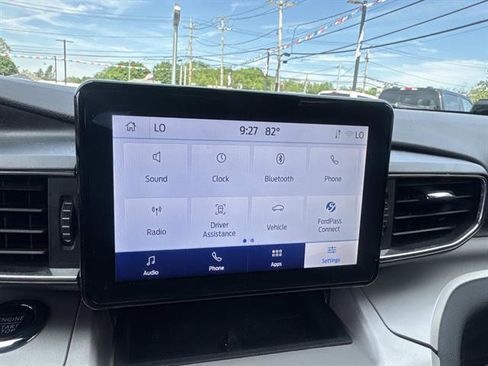 Used 2023 Ford Explorer XLT w/ Equipment Group 202A AWD/4WD image 15