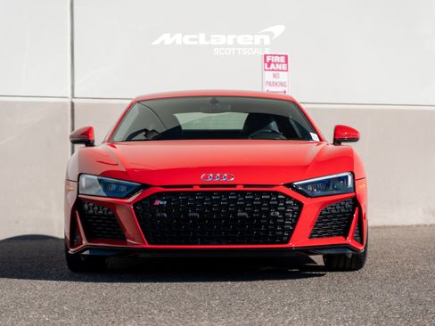 Used 2021 Audi R8 V10 w/ Premium Package image 10