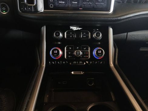Used 2022 GMC Yukon Denali AWD/4WD image 16