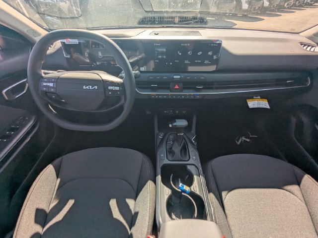 New 2026 Kia K4 FWD image 16