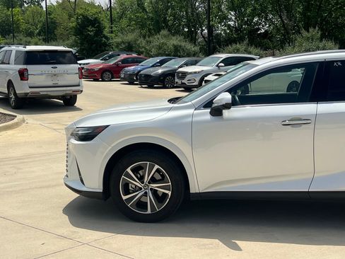 Used 2024 Lexus RX 350 Premium w/ Accessory Package (Z1) FWD image 7