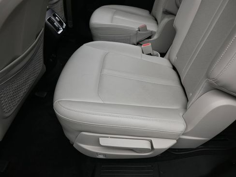 Used 2023 Kia Sorento X-Line EX image 34