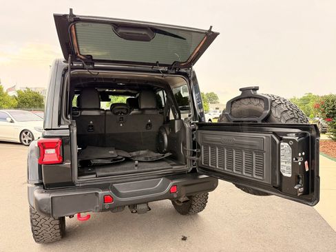 Used 2021 Jeep Wrangler Unlimited Rubicon AWD/4WD image 24