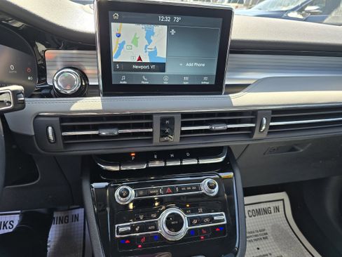 Certified 2022 Lincoln Corsair Reserve w/ Luxury Package image 8