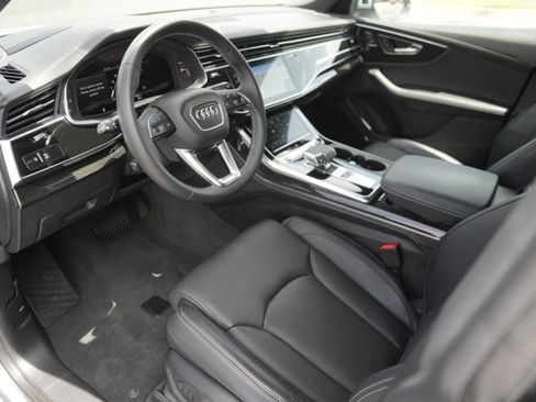 Certified 2025 Audi Q8 Prestige w/ Prestige Package image 8