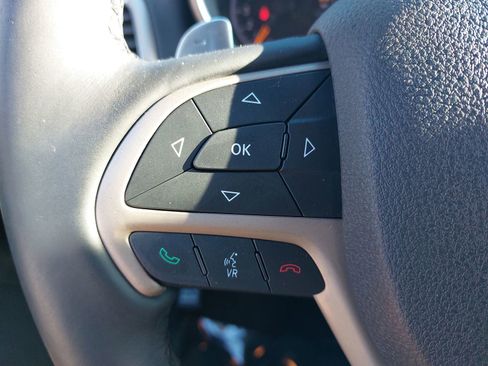 Used 2015 Jeep Grand Cherokee Limited image 19