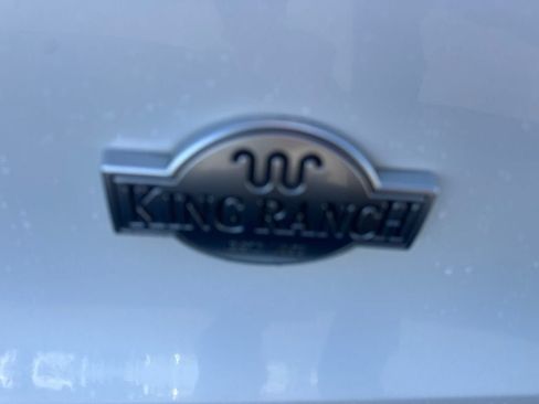 Used 2021 Ford Explorer King Ranch w/ Premium Technology Package RWD image 8