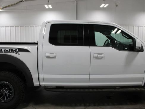 Used 2019 Ford F150 Raptor w/ Equipment Group 802A Luxury AWD/4WD image 11