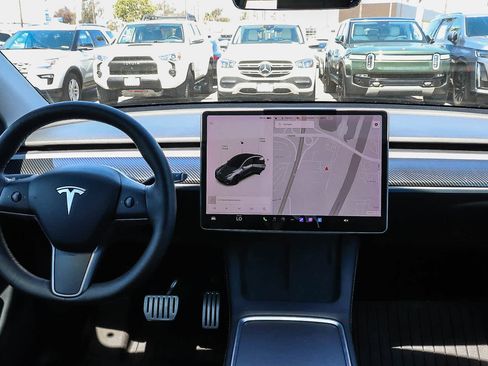 Used 2021 Tesla Model Y Performance AWD/4WD image 17