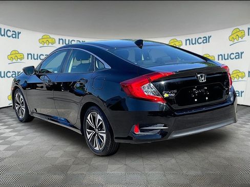 Used 2018 Honda Civic EX-T image 4