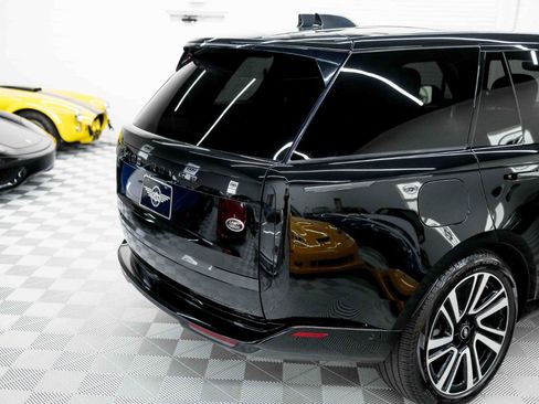 Used 2023 Land Rover Range Rover SE AWD/4WD image 22