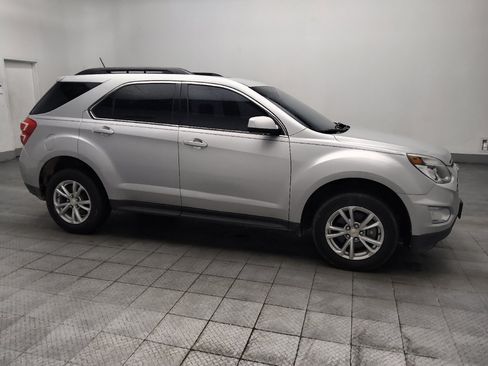 Used 2017 Chevrolet Equinox LT AWD/4WD image 11