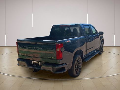 Used 2023 Chevrolet Silverado 1500 Custom AWD/4WD image 7