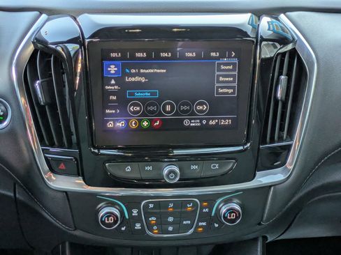 Certified 2023 Chevrolet Traverse LT image 18