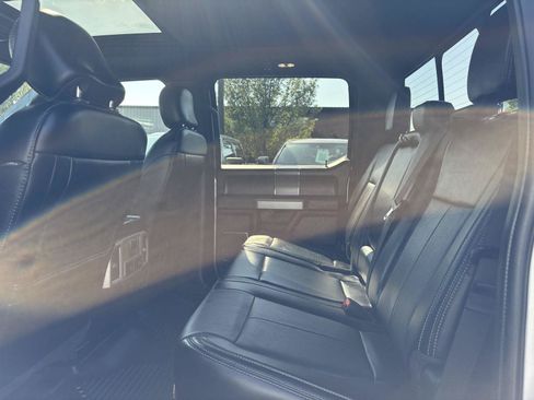Used 2019 Ford F150 Lariat w/ Equipment Group 502A Luxury AWD/4WD image 25