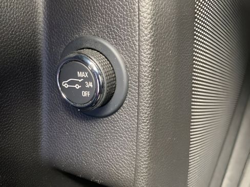 Used 2021 Chevrolet Traverse LT w/ LPO, Floor Liner Package image 13