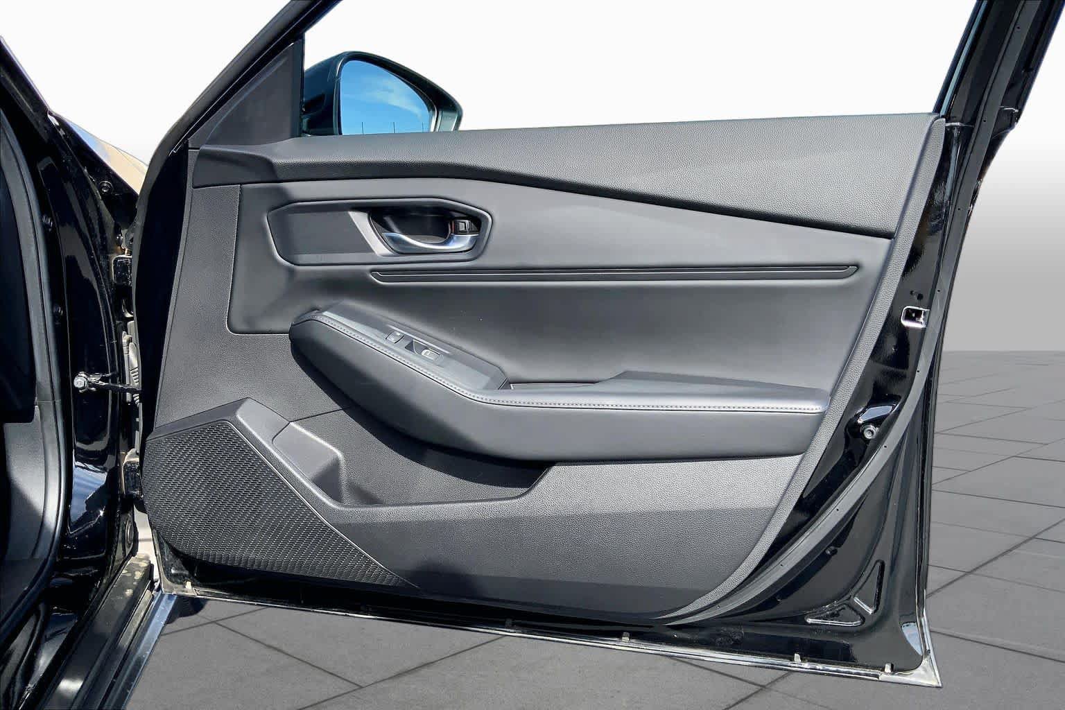 Used 2025 Honda Accord Sport image 26