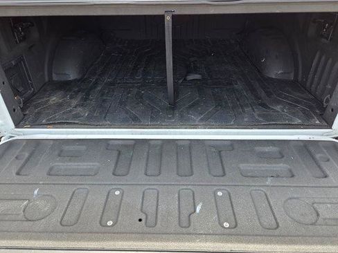 Used 2023 Ford F150 Raptor AWD/4WD image 17