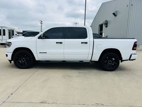 Used 2024 RAM 1500 Laramie AWD/4WD image 37