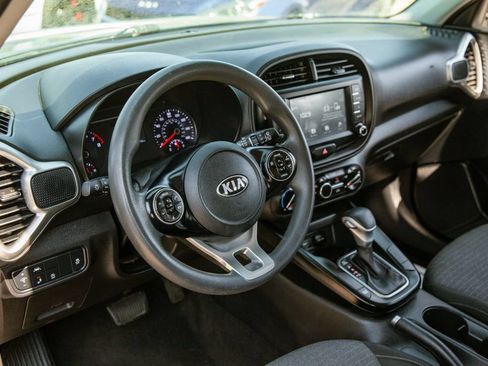 Used 2021 Kia Soul S FWD image 10