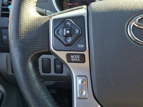 Used 2015 Toyota Tacoma 4x4 Double Cab w/ TRD Sport Package image 20