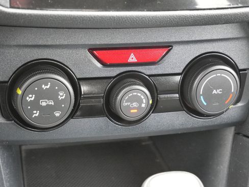 Used 2020 Subaru Impreza Premium image 25