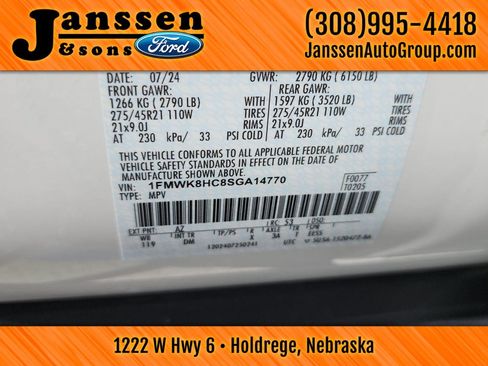 Used 2025 Ford Explorer Platinum w/ Ultimate Package AWD/4WD image 23