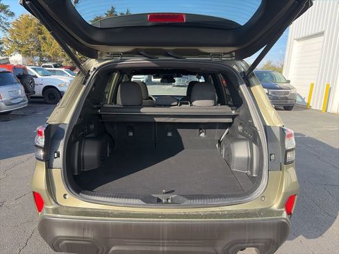 Used 2025 Subaru Forester Premium image 10