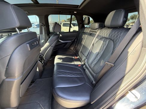 Used 2021 BMW X5 M50i w/ Premium Package image 30