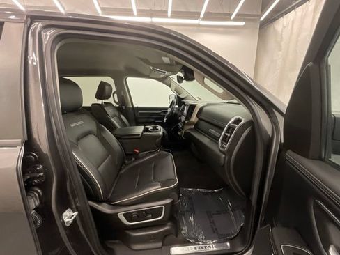 Used 2022 RAM 1500 Laramie AWD/4WD image 23