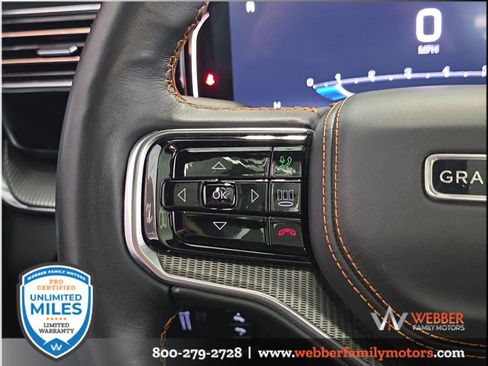 Used 2023 Jeep Grand Wagoneer Series III w/ Rear Seat Video Group 1 AWD/4WD image 43