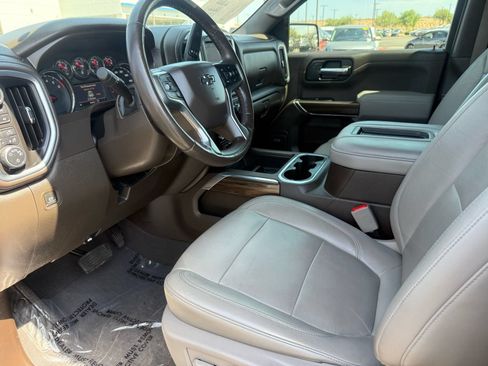 Used 2020 Chevrolet Silverado 1500 LT Trail Boss AWD/4WD image 12