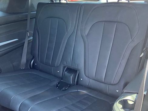 Used 2022 BMW X7 M50i AWD/4WD image 13