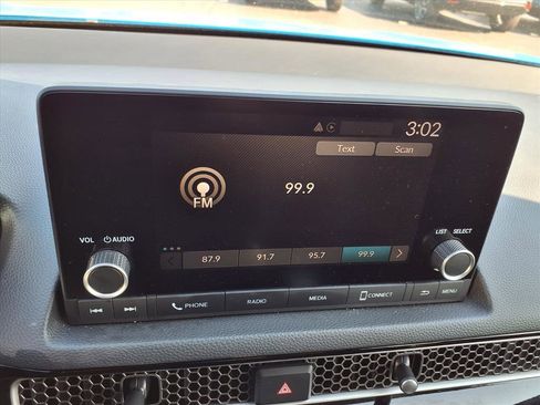 Used 2025 Honda Civic Sport image 4