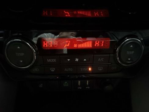 Used 2024 Mitsubishi Eclipse Cross SEL image 24