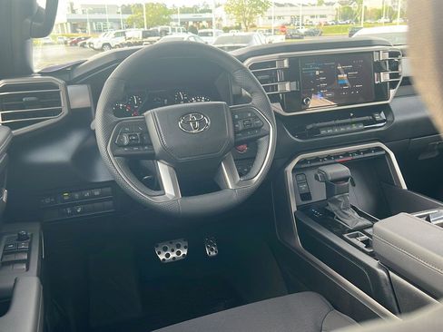 New 2026 Toyota Tundra SR5 AWD/4WD image 18