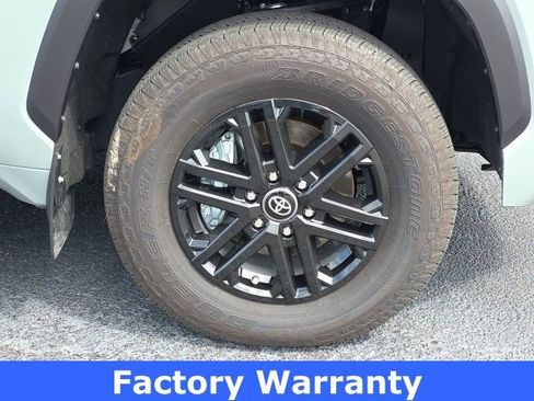 Used 2026 Toyota Tundra SR5 w/ SR5 Premium Package AWD/4WD image 24
