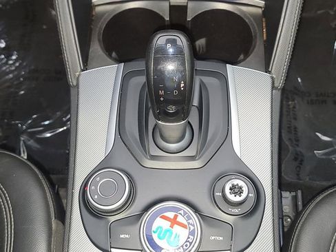 Used 2018 Alfa Romeo Stelvio Sport w/ Quick Order Package 22J Sport AWD/4WD image 24