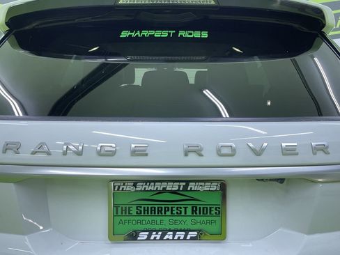 Used 2017 Land Rover Range Rover Sport SE image 12