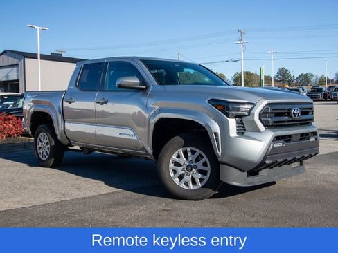 Used 2024 Toyota Tacoma SR5 image 2