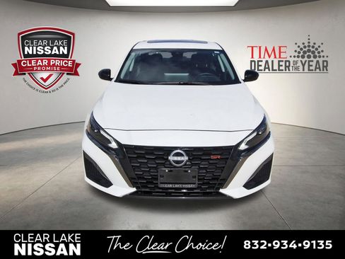 Certified 2025 Nissan Altima 2.5 SR w/ SR Premium Package FWD image 2