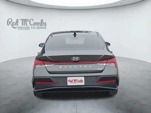Used 2024 Hyundai Elantra Limited FWD image 4