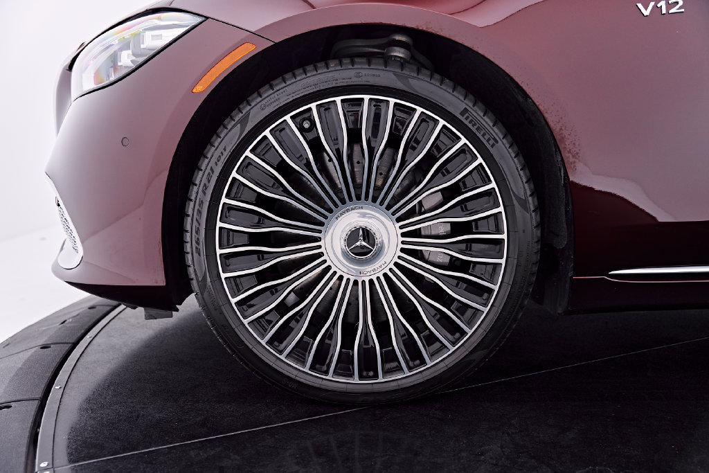 Used 2024 Mercedes-Benz Maybach S 680 4MATIC image 3