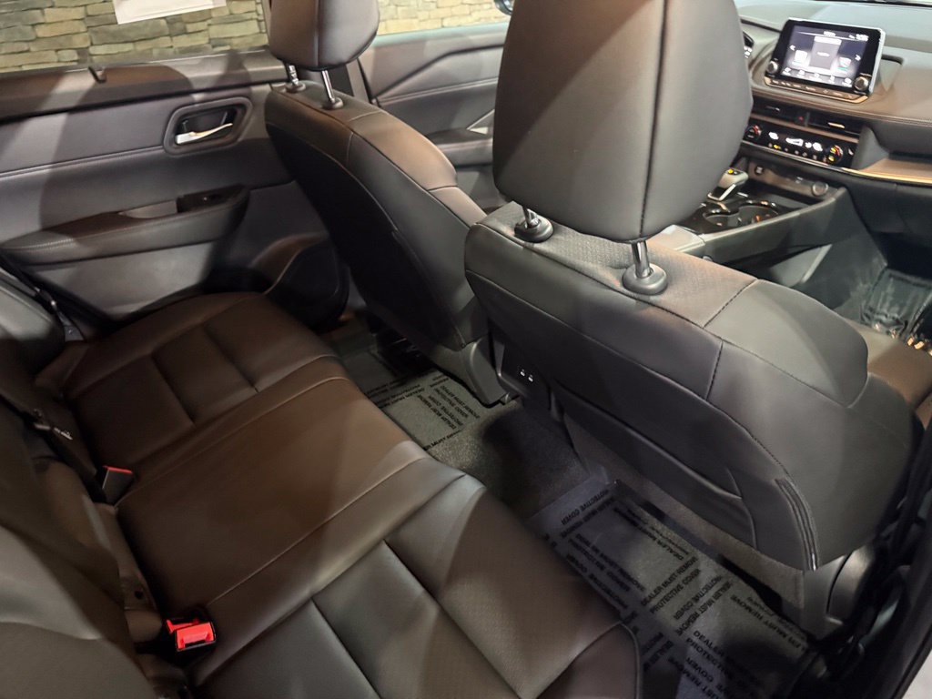 Certified 2026 Nissan Rogue SV w/ SV Premium Package FWD image 34