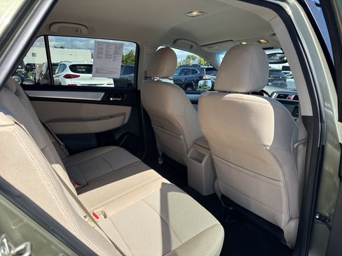 Used 2016 Subaru Outback 2.5i Premium AWD/4WD image 19